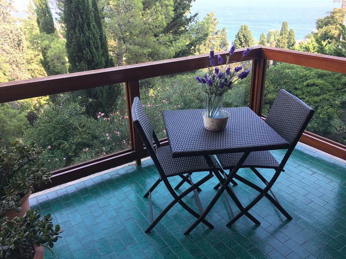 Luxury Apartment With Bay View Sanremo Bagian luar foto