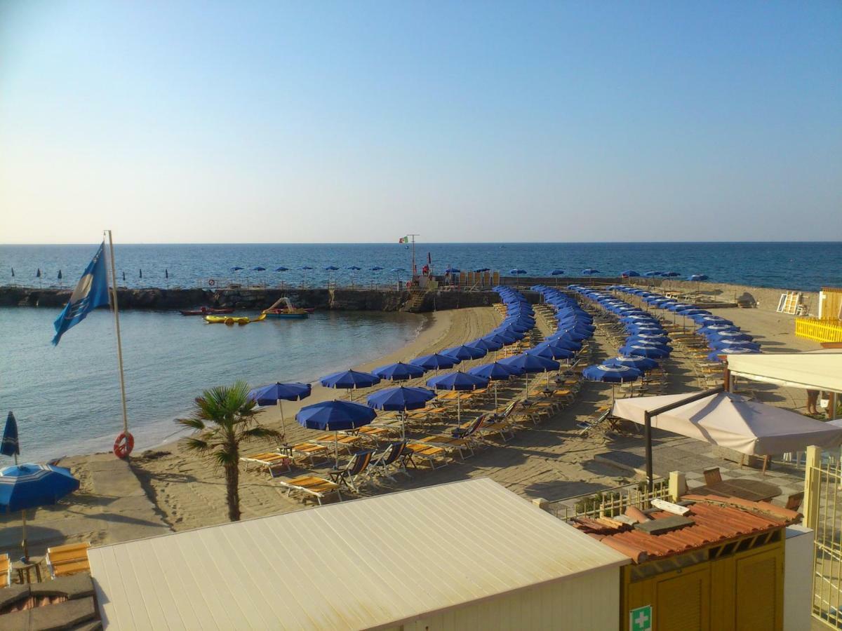 Luxury Apartment With Bay View Sanremo Bagian luar foto